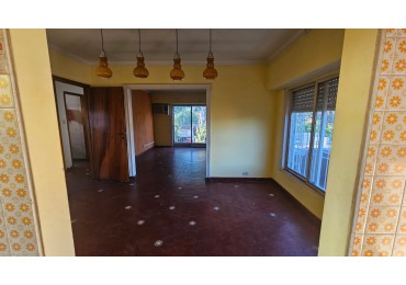 Salcedo 1340- Casa 3 ambientes en alquiler! 