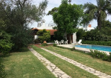  Chalet de estilo sobre 1.000 metros ! 